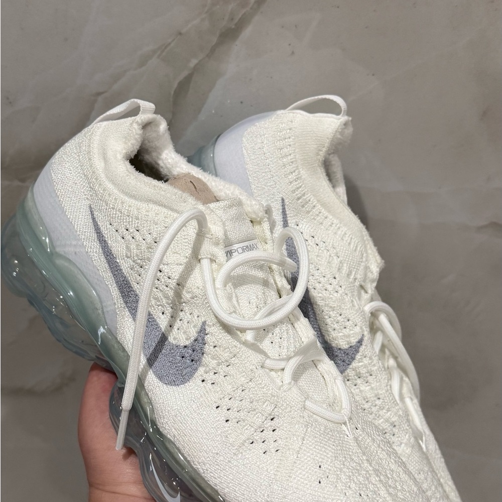 Brand New Nike White Knit Vapormax Sneakers